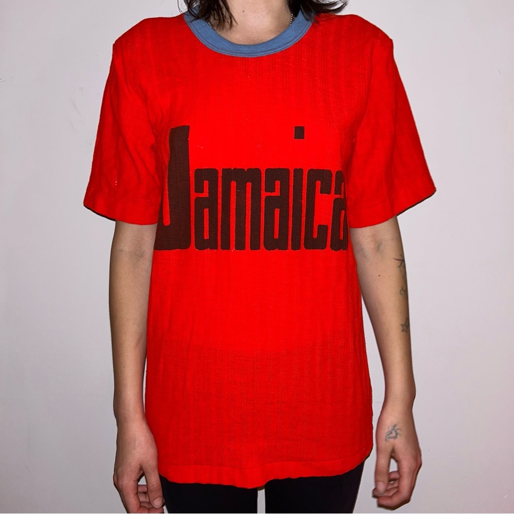 Retro/vintage bright red Jamaica tshirt
